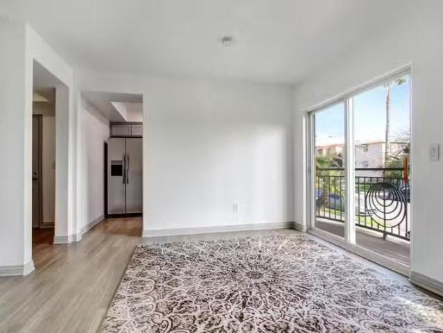 Condo for rent in Los Angeles