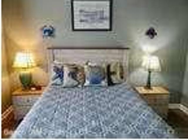 House for rent in Surfside