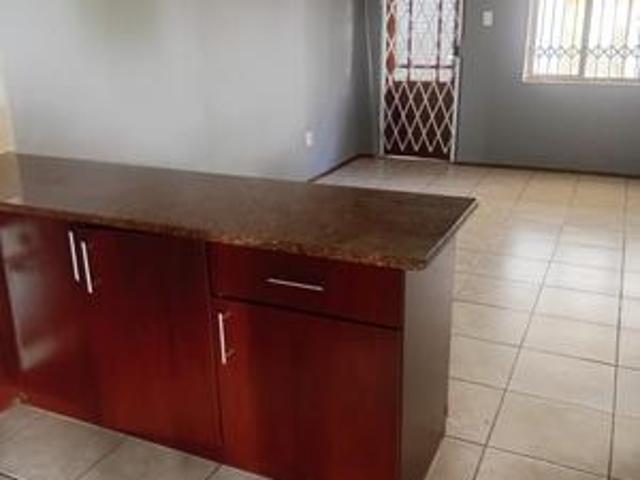 Apartment for rent in Akasia, Gauteng