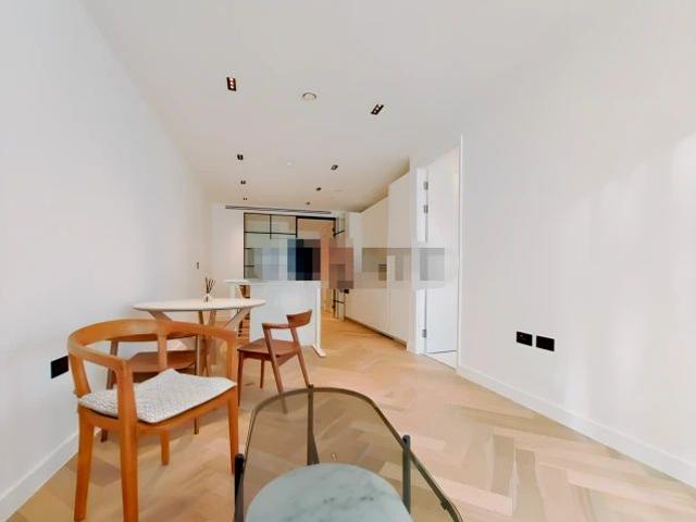 Apartment for rent in Earl's Court, Greater London