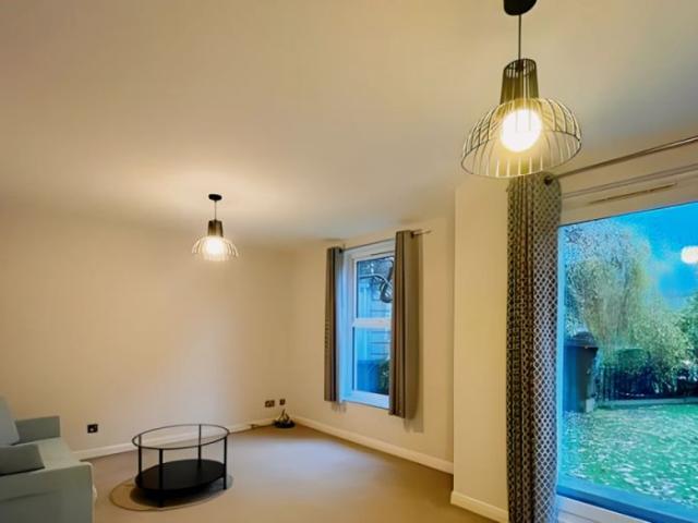 Apartment for rent in Hotwells, Feckenham