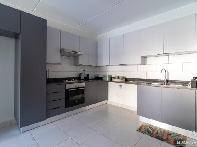 Apartment for rent in Bedfordview, City of Ekurhuleni Metropolitan Municipality