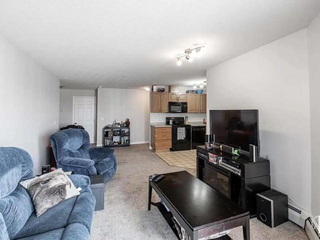 Condo for rent in Wedgewood, Alberta