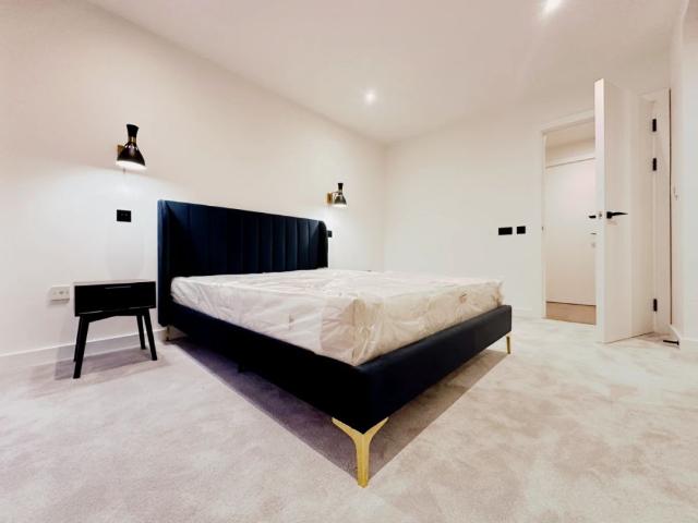 Apartment for rent in St. George in the East, Greater London