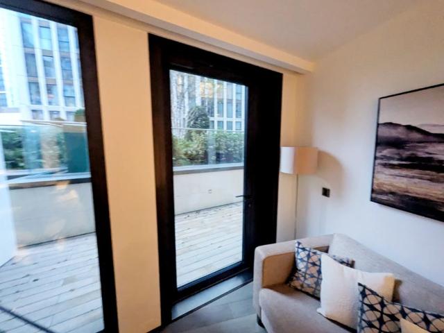 Apartment for rent in Nine Elms, Greater London