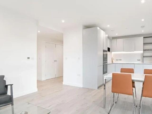 Apartment for rent in Woodberry Down, Stamford Hill
