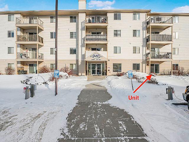 Condo for sale in Wedgewood, Alberta