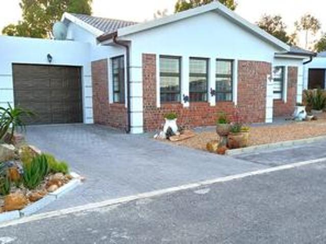 House for sale in Groot Brak Rivier, Western Cape