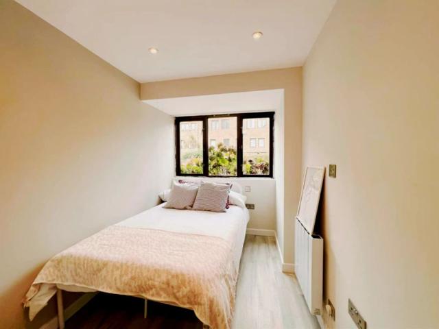 Room for rent in Battersea, Greater London
