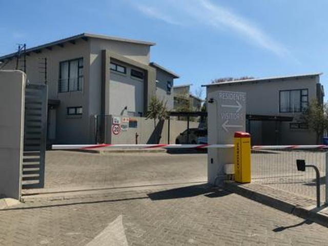 House for rent in Waterkloof, Gauteng