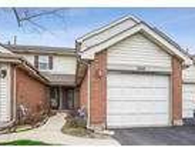 House for rent in Arlington Heights, Illinois