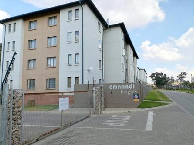 Apartment for sale in Roodepoort