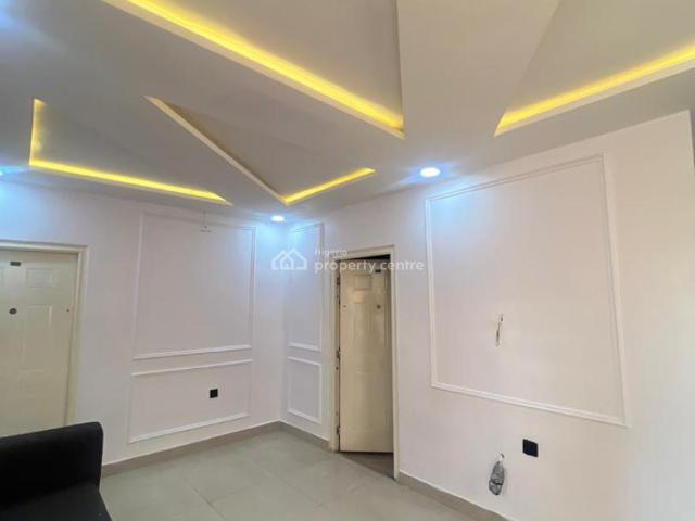 Flat for rent in Eti Osa, Lagos