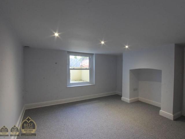Apartment for rent in St Mark's, Golden Valley