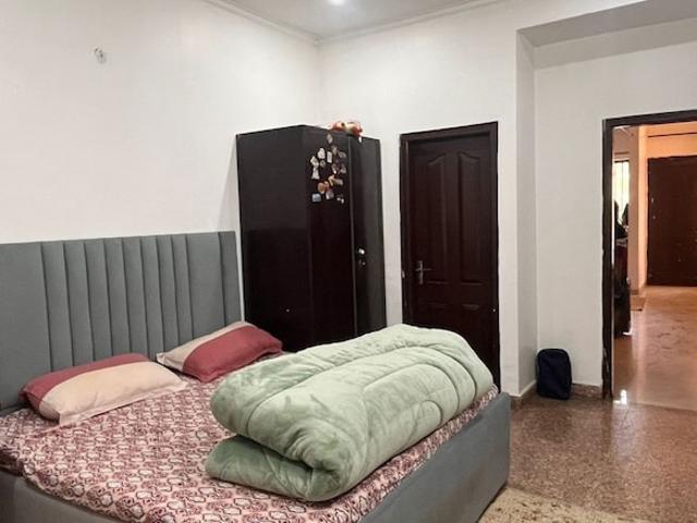 Property for rent in Deri