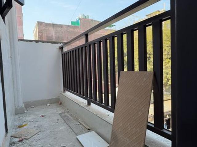 Property for rent in Deri