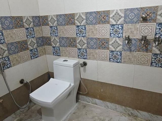 Property for rent in Deri