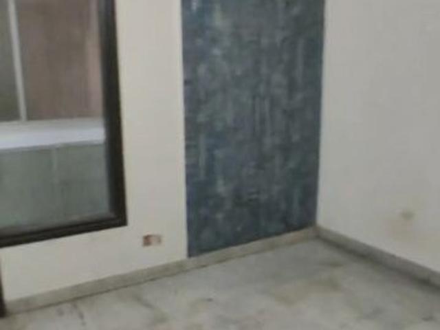 Property for rent in Deri
