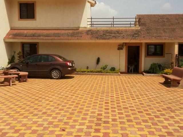 Villa for sale in Satara, National Capital Territory Of Delhi
