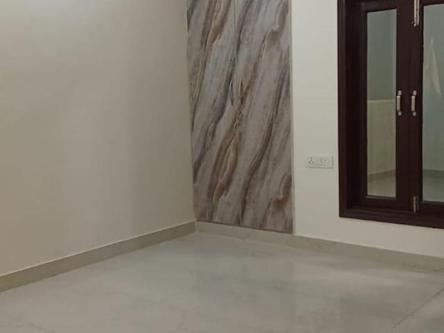 Property for rent in Deri