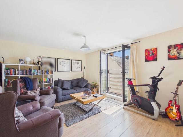 Apartment for rent in Rodbourne, Swindon