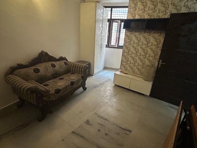 Property for rent in Deri