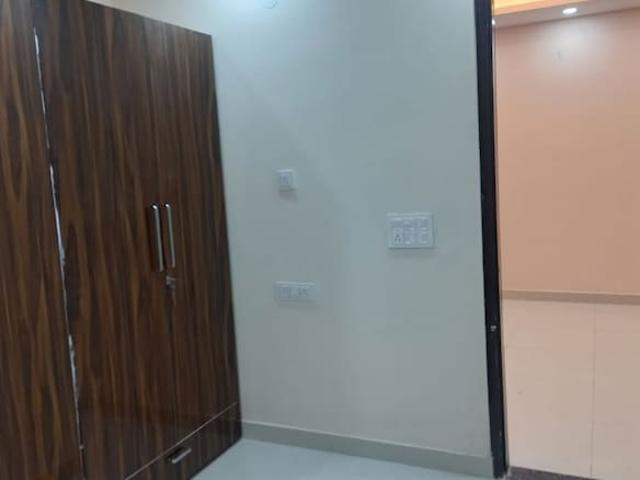 Property for rent in Deri