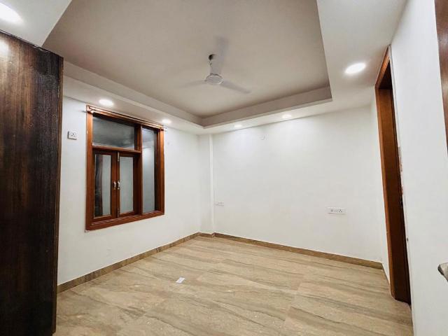 Property for rent in Deri