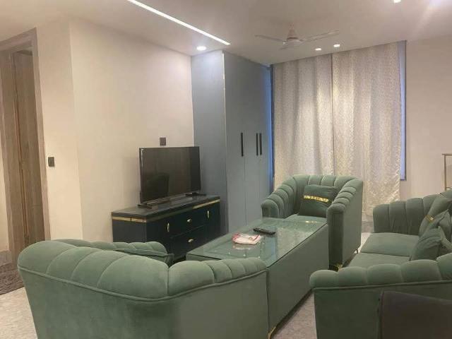 Property for rent in Deri