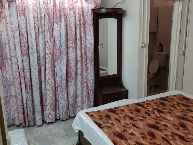 Property for rent in Deri