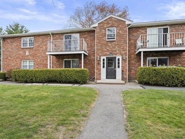 Condo for sale in Abington, Massachusetts
