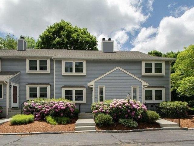 Condo for sale in Abington, Massachusetts