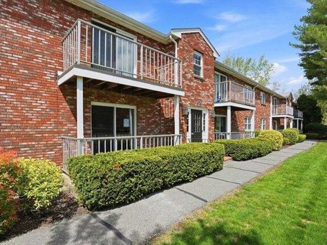 Condo for sale in Abington, Massachusetts