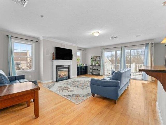 Condo for sale in Abington, Massachusetts