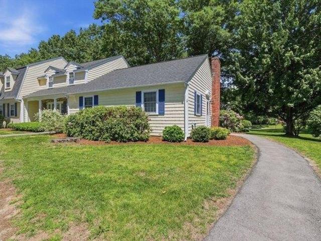 Condo for sale in Acton, Massachusetts