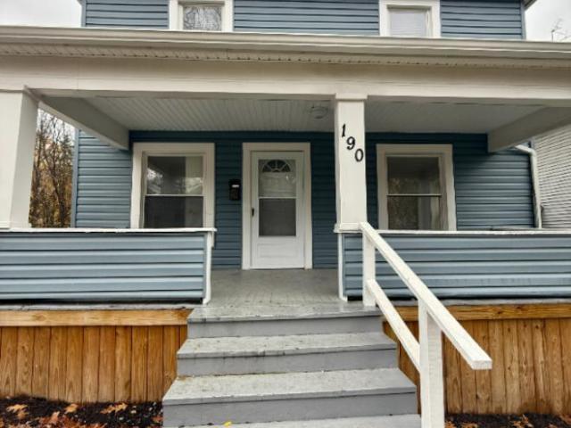 Condo for rent in Summit Lake, Akron