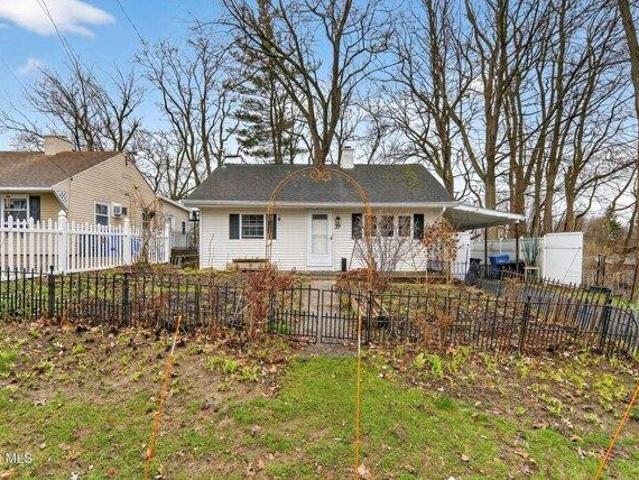 House for sale in Albany, New York