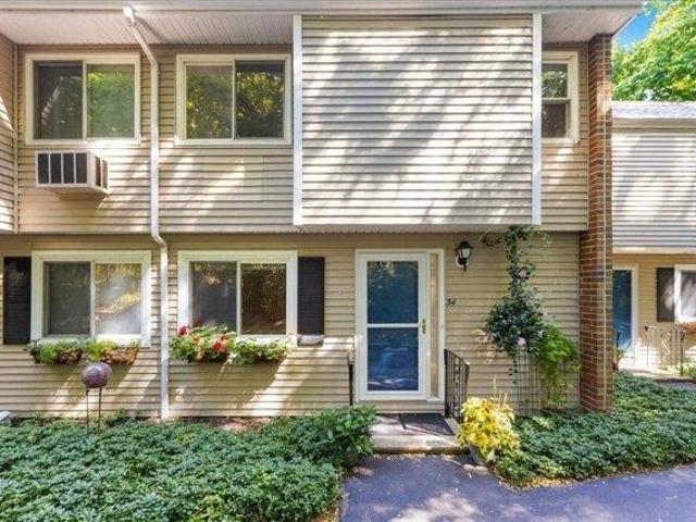 Condo for sale in Amesbury, Massachusetts