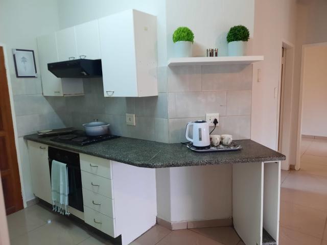 Apartment for rent in Johannesburg Ward 89, Roodepoort