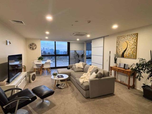 Apartment for rent in Newton, Auckland