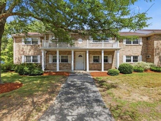 Condo for sale in Andover, Massachusetts