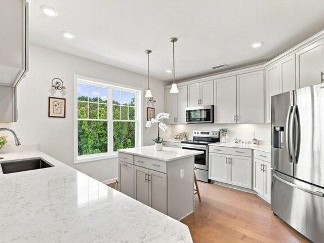 Condo for sale in Andover, Massachusetts