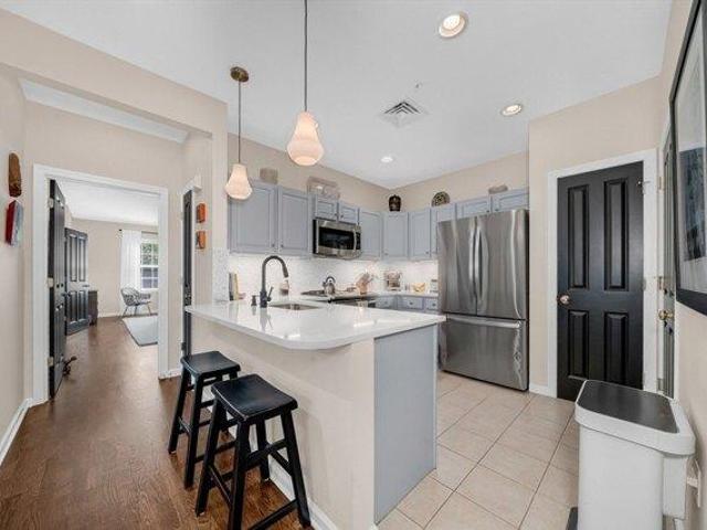 Condo for sale in Andover, Essex County