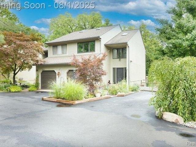 Condo for sale in Ann Arbor, Michigan