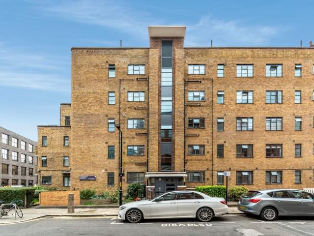 Apartment for rent in Greater London