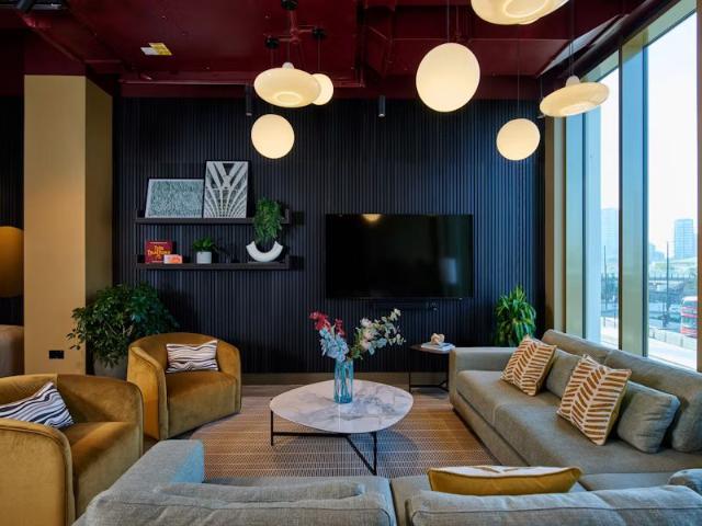 Apartment for rent in Custom House, Greater London