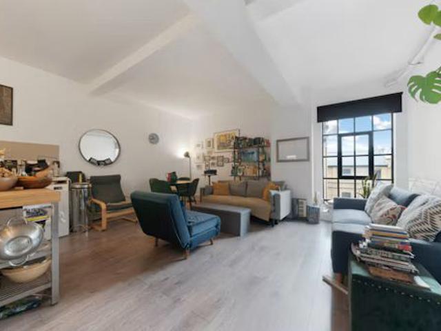 Apartment for rent in Dalston