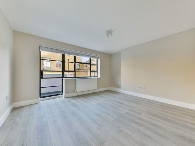 Apartment for rent in The Borough, Greater London