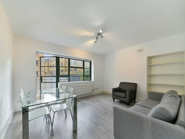Apartment for rent in The Borough, Greater London