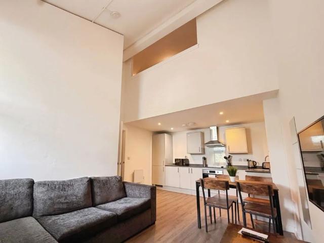 Apartment for rent in Sunninghill and Ascot, Ascot